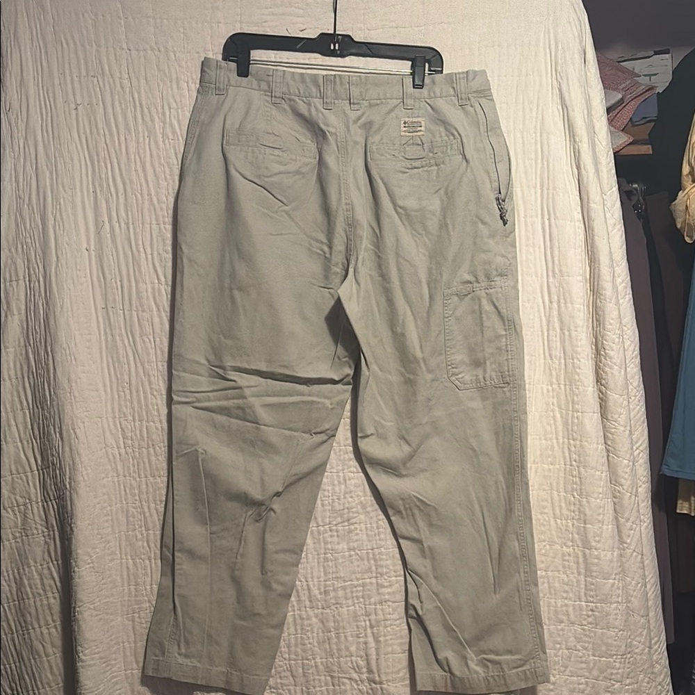 Columbia Gray Cargo Pants Outdoor Essential